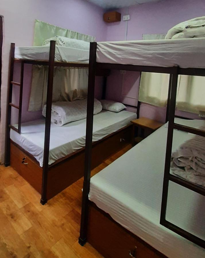Margik Backpackers Hostel Pokhara Eksteriør bilde