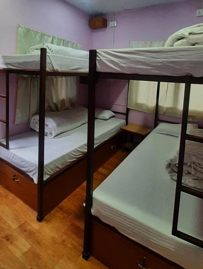 Margik Backpackers Hostel Pokhara Eksteriør bilde
