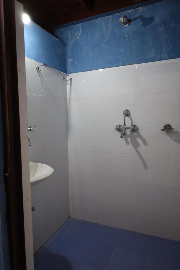 Margik Backpackers Hostel Pokhara Eksteriør bilde