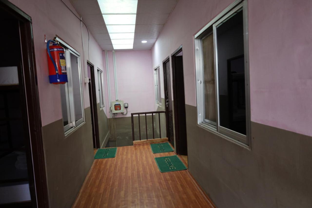 Margik Backpackers Hostel Pokhara Eksteriør bilde
