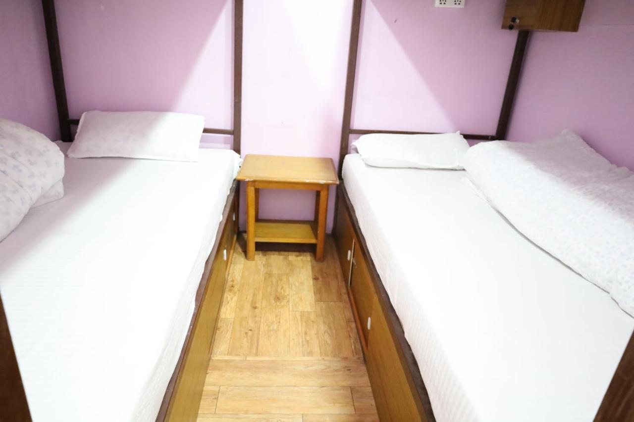 Margik Backpackers Hostel Pokhara Eksteriør bilde