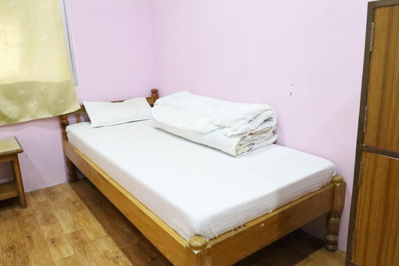 Margik Backpackers Hostel Pokhara Eksteriør bilde